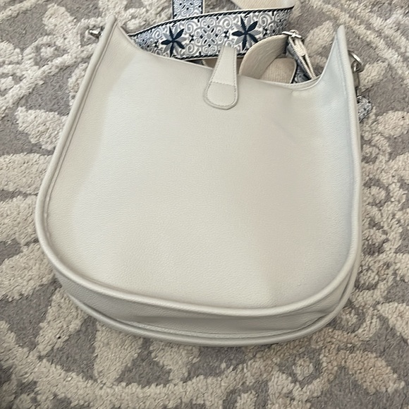 Authentic ah•dorned bag gray with silver clasps - Picture 6 of 11